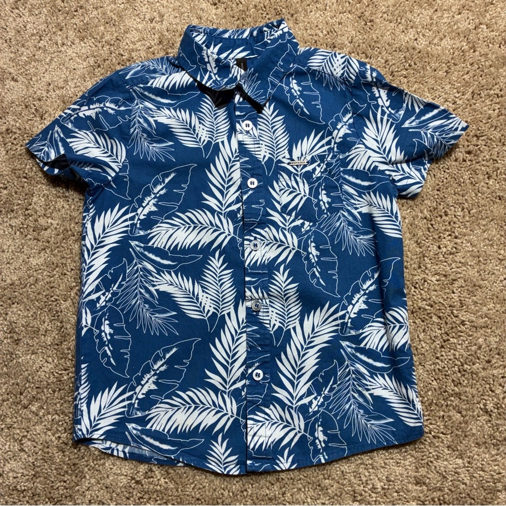 BOYS HAWAIIAN SHIRT Size 6 Yrs Color Blue Collar Short Sleeves Body & Soul